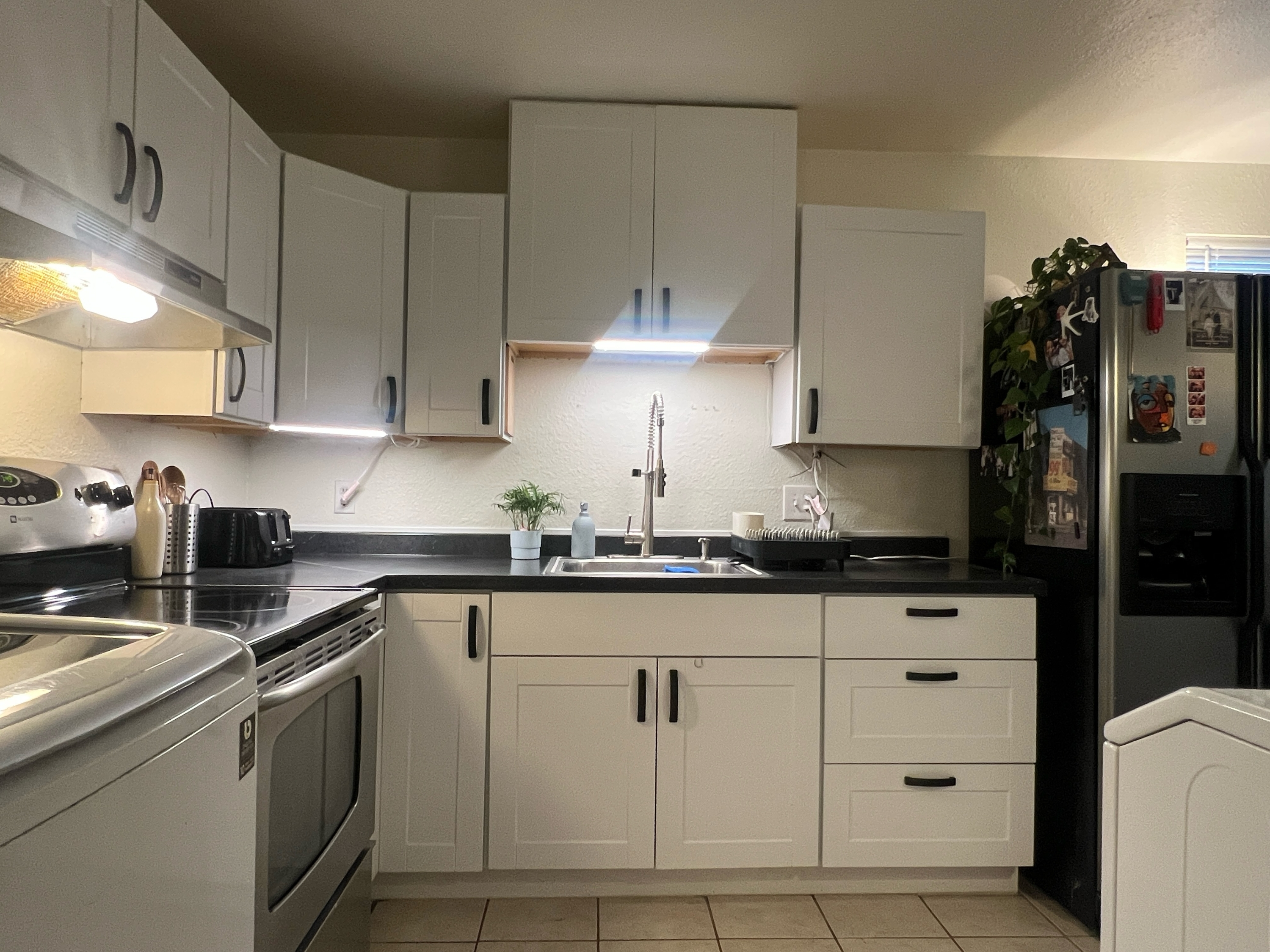 768 North Redwood Road - 12