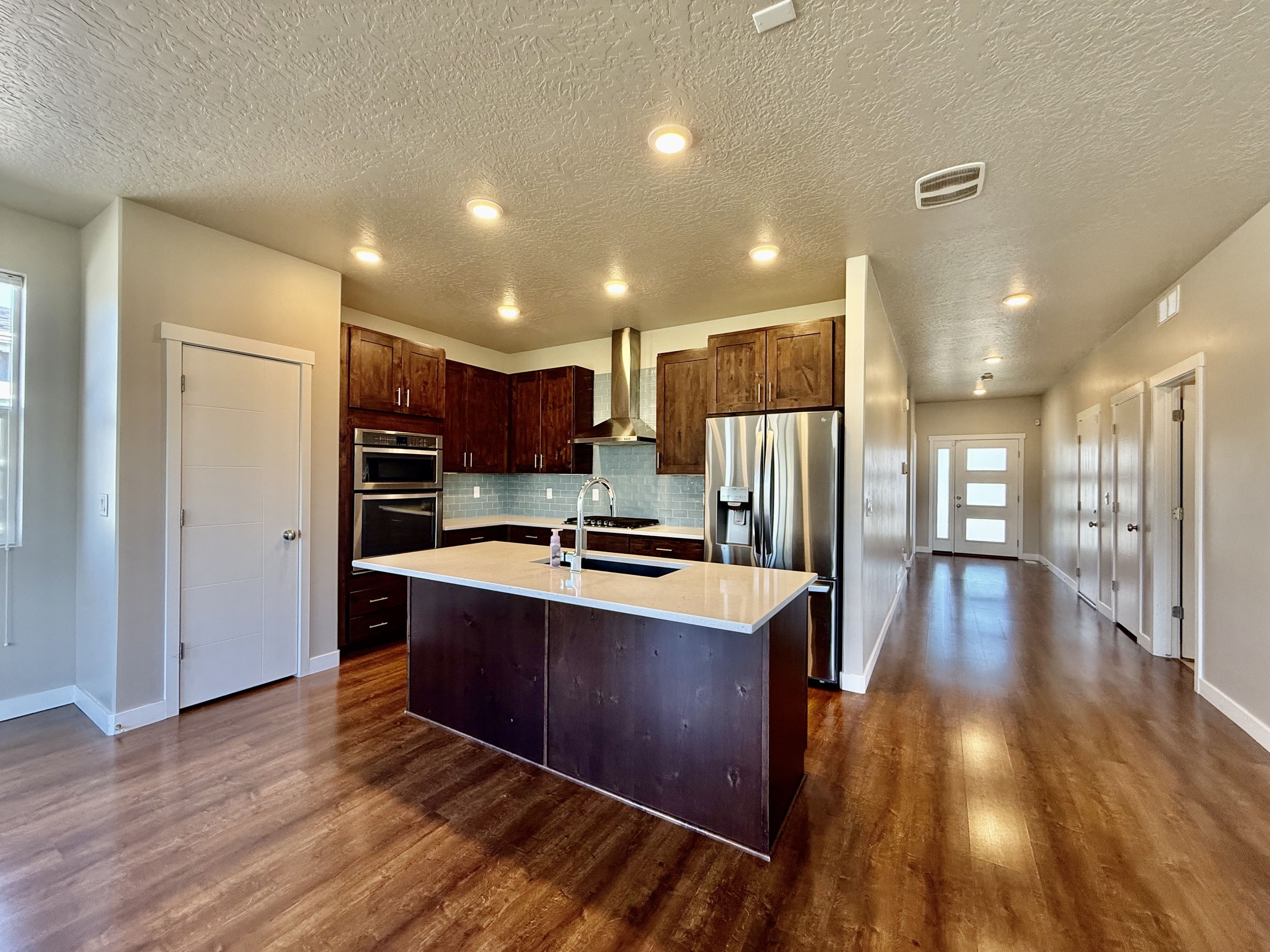 7846 South 6375 West